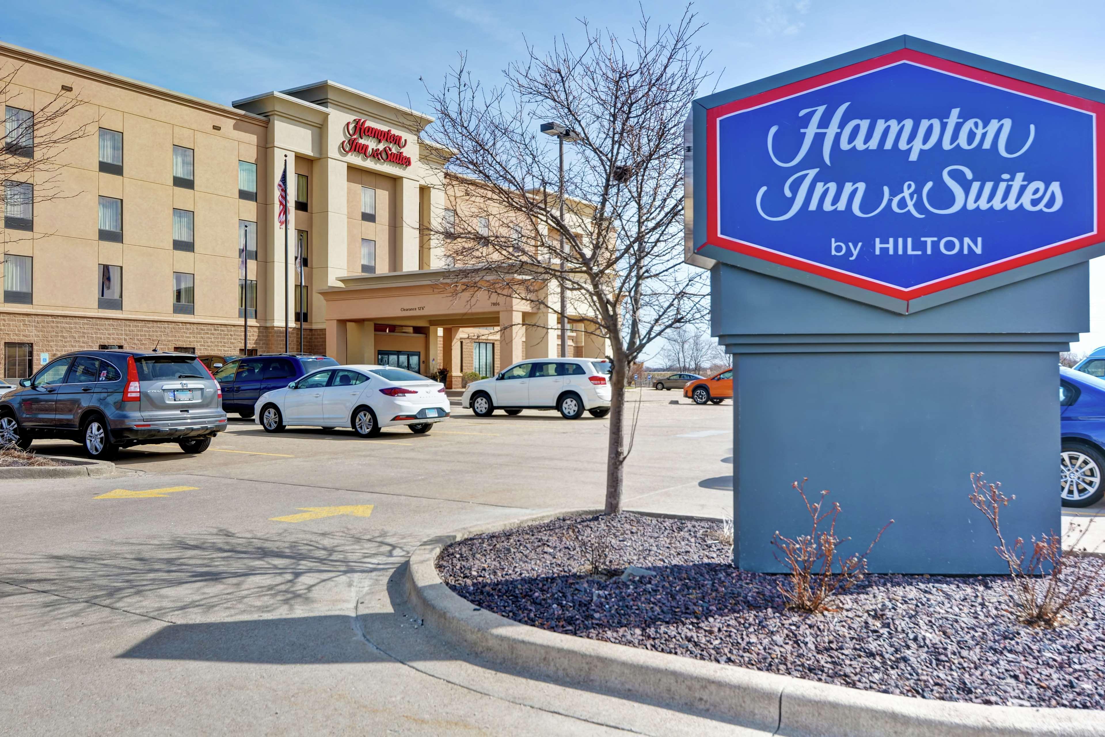 Hampton Inn And Suites Peoria At Grand Prairie Exterior foto
